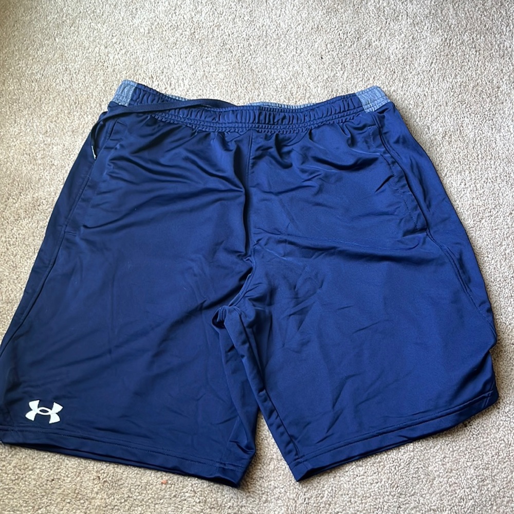 Mens Under Armor - Loose Basketball Shorts - Navy - Like New Large